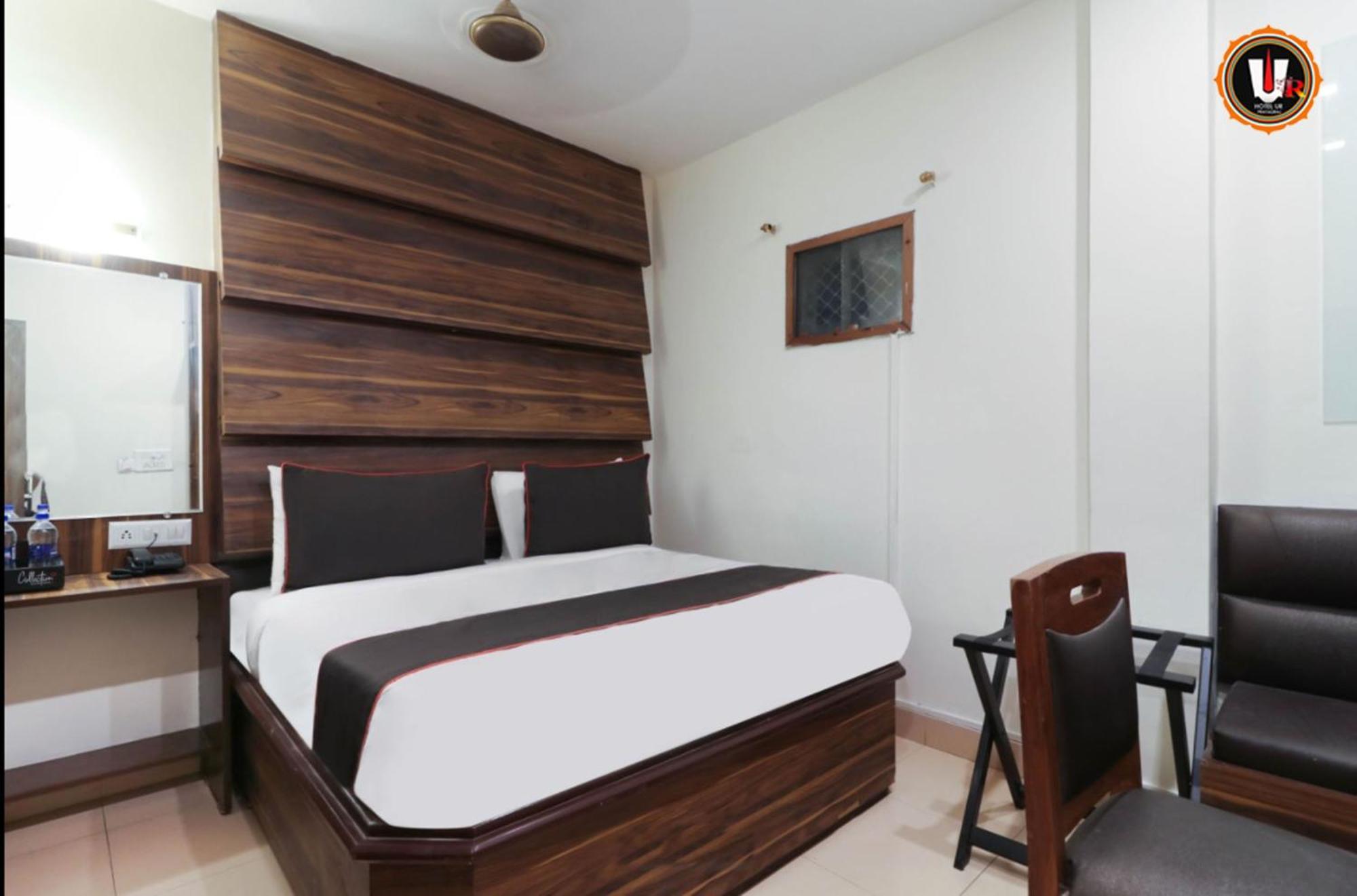 Hotel Ur Αλλαχαμπάντ Εξωτερικό φωτογραφία