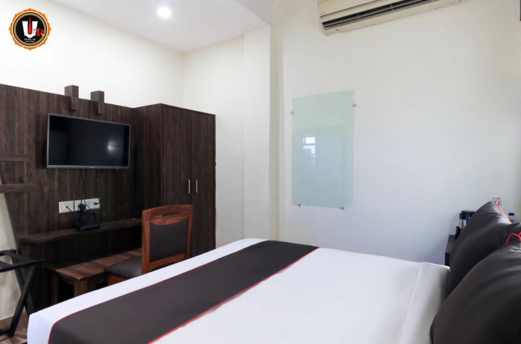Hotel Ur Αλλαχαμπάντ Εξωτερικό φωτογραφία